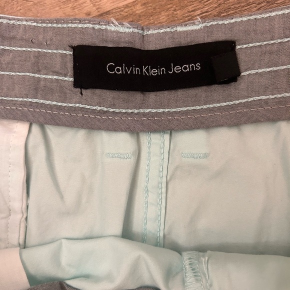 Men’s Calvin Klein light mint colored shorts size 38 - Picture 8 of 10